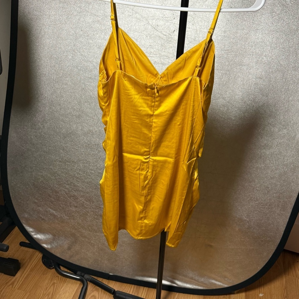 Chic Yellow Ruched Dress for Women - Picture 3 of 4